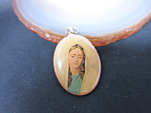 Vintage Bleesed Mother Mary Virgin Mary Pendant