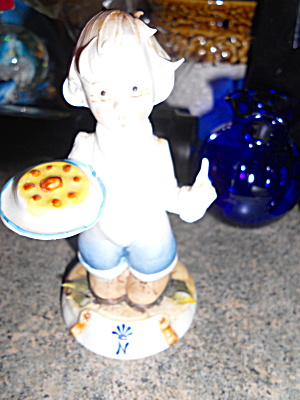 G. Pezzato Capodimonte Girl Figurine Cake