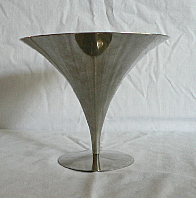 Moderne Footed Chrome Compote