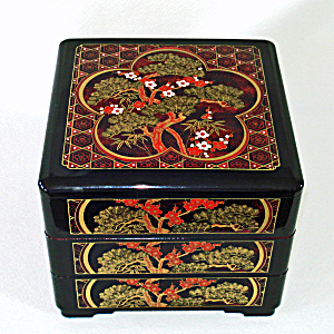 Japan Scenic Lacquered Bento Stacking Box