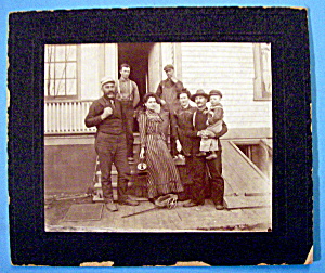 Working Class - Cabinet Photo Of A Working Class Family